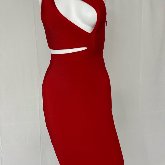 Hot Miami Styles Red one shoulder. Cut out dress. - Picture 3 of 3